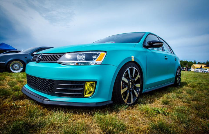 Intense Teal Peelable Car Kit on a customer car